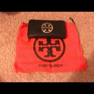 Tory Burch Robinson Zip Continental Wallet